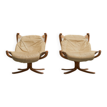 Pair of Sigurd Ressell Falcon Lounge Chairs leather, canvas, birch, 1970s