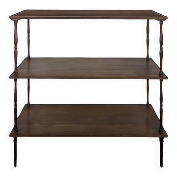 Three-tier mahogany and leather shelf with columns in English style.