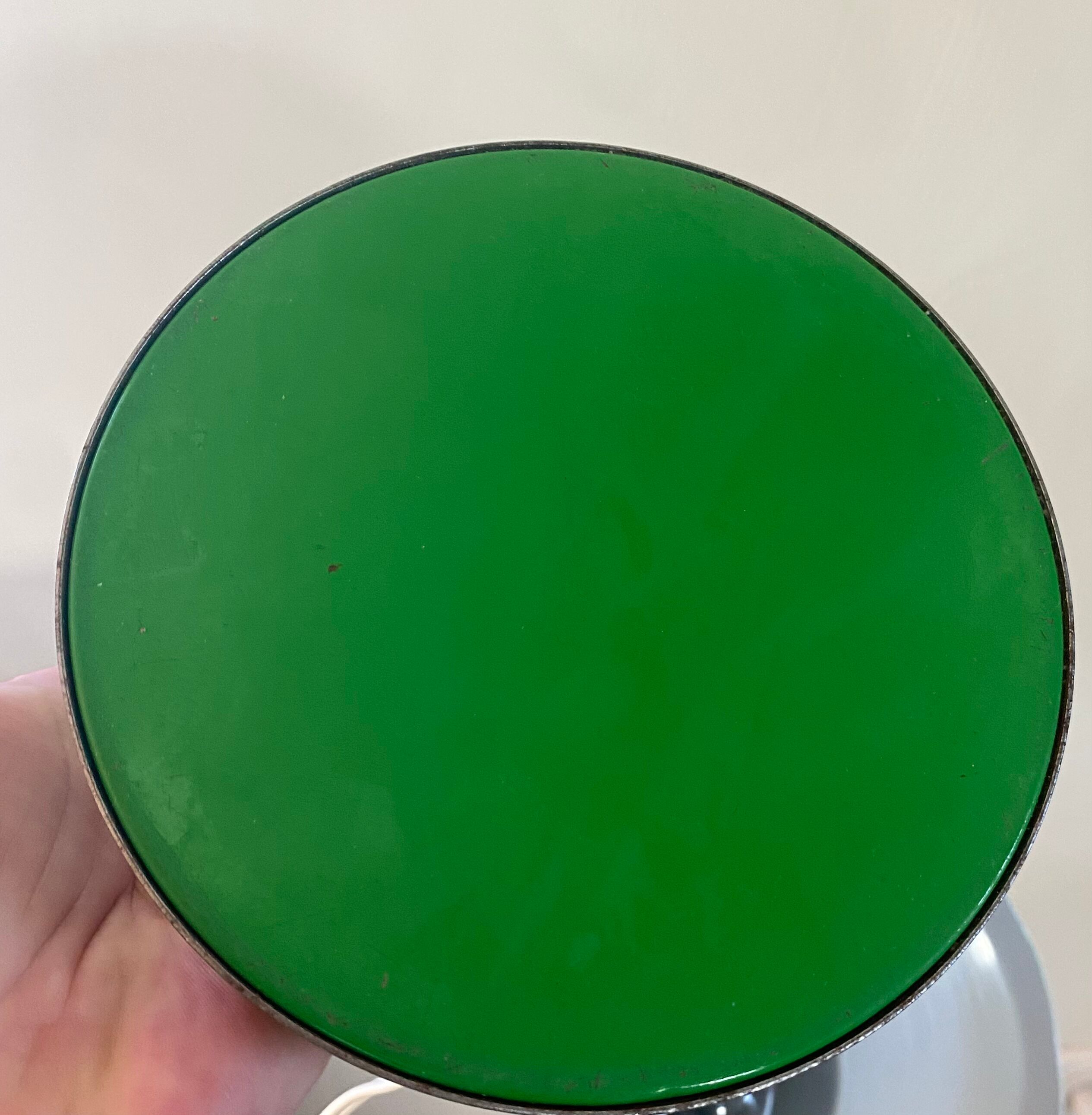 Green metal table lamp