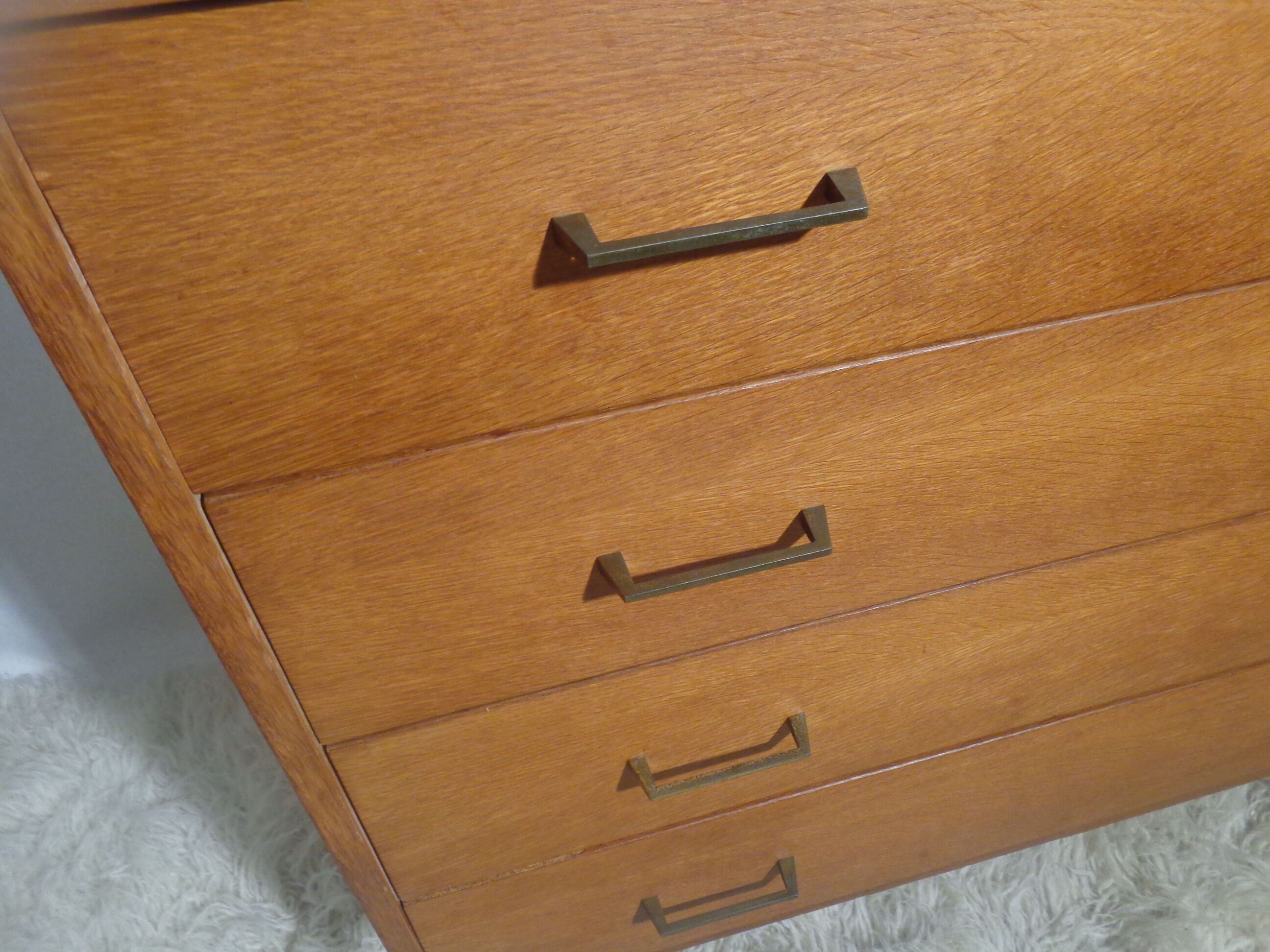 Chest of drawers vintage from the 60s in light wood