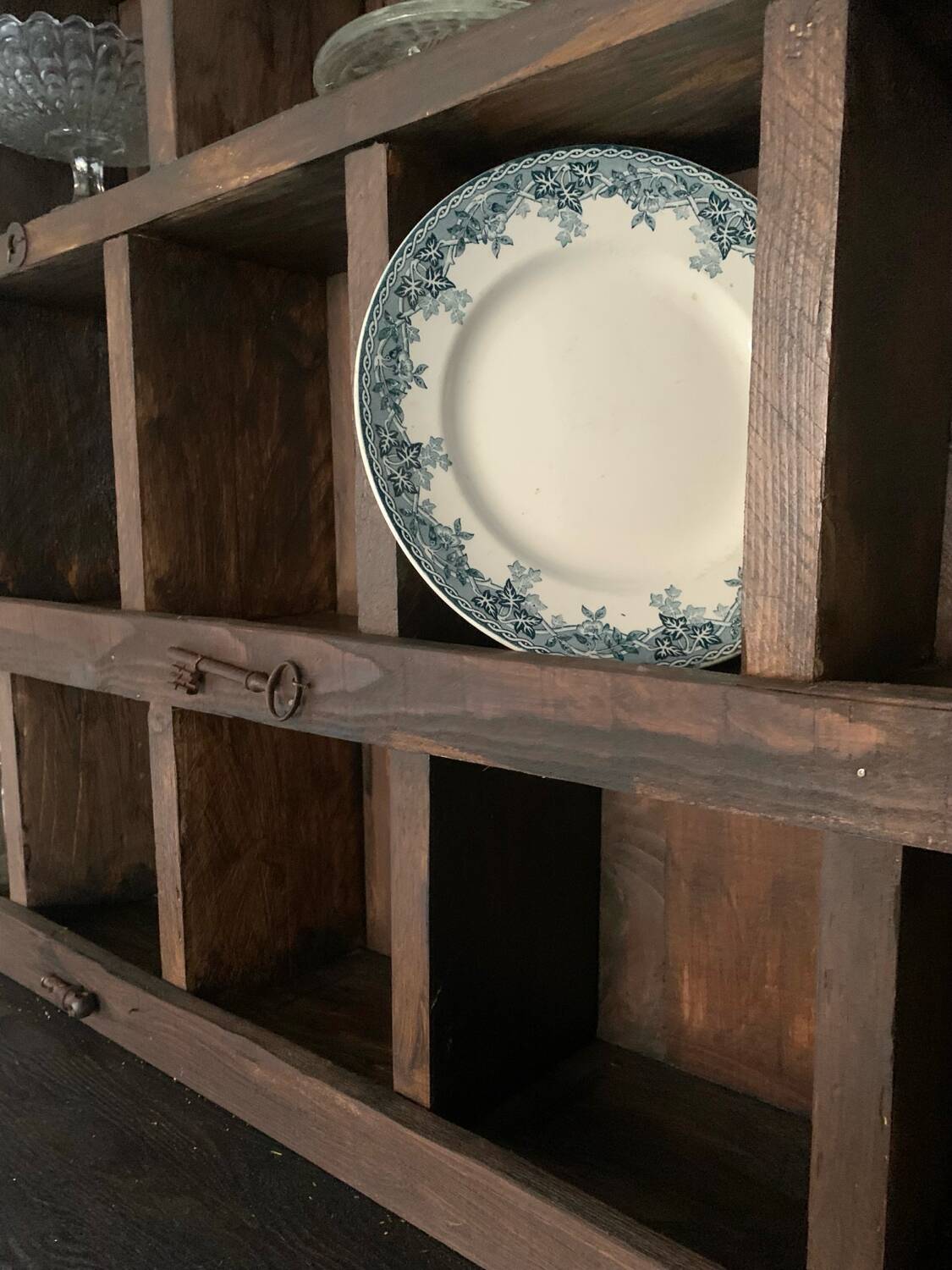 Trade furniture with lockers