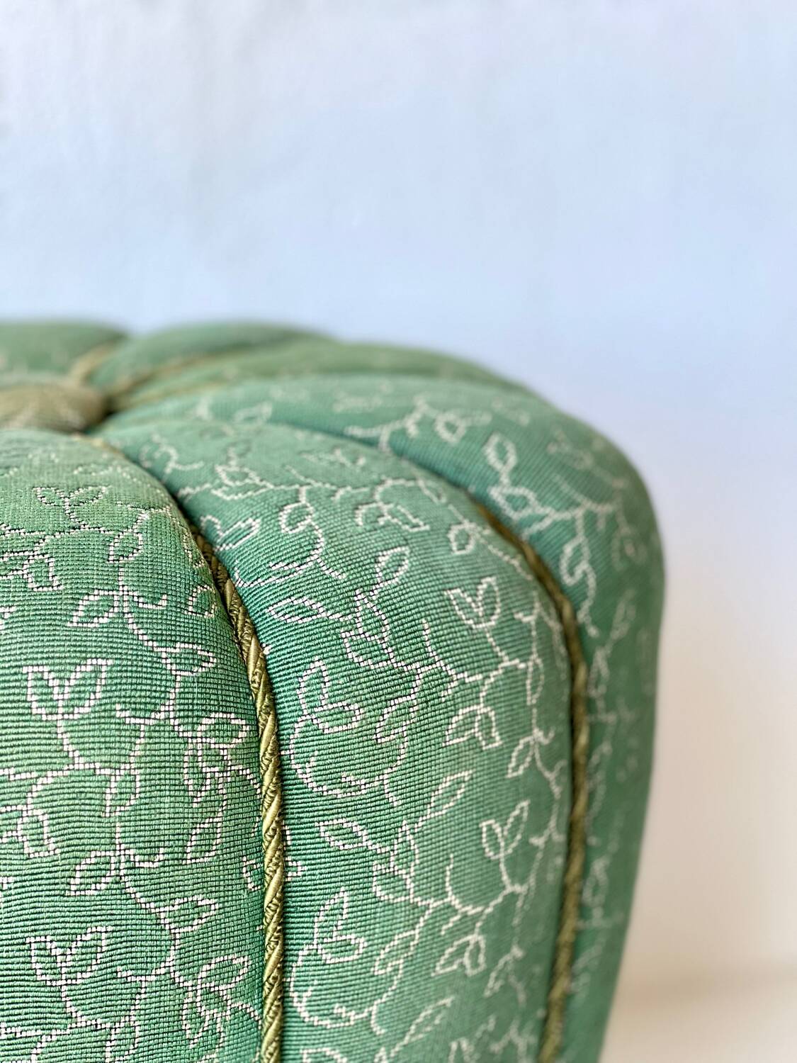 Tabouret de Jindrich Halabala, Cesky nabytek, 1950'