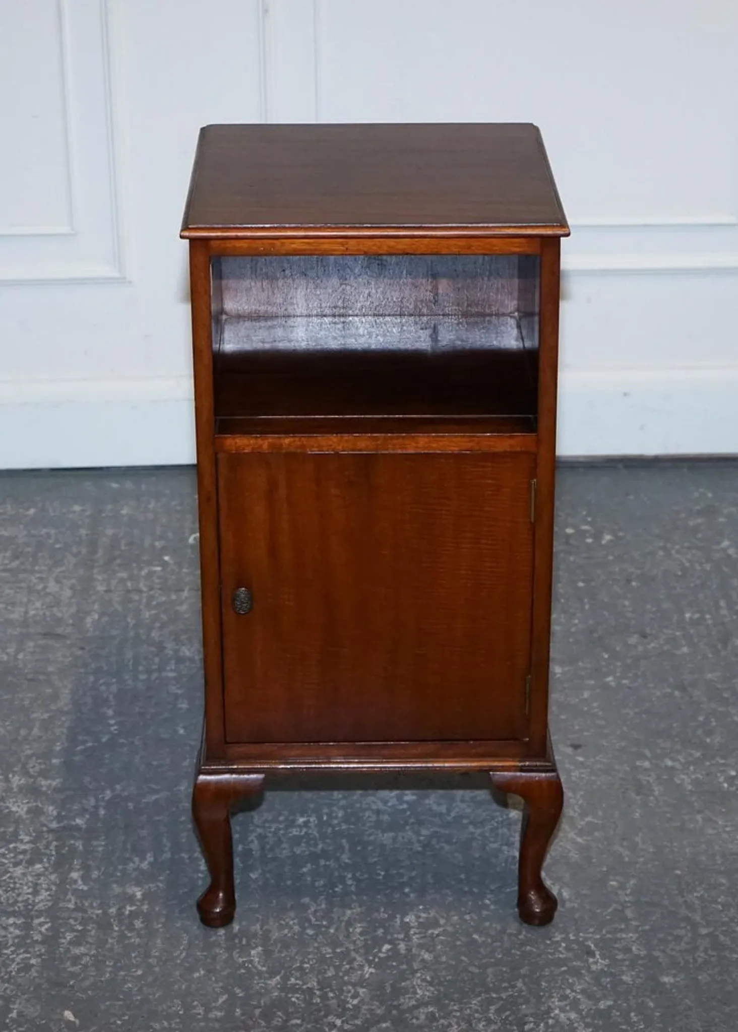 Table de Chevet Art Déco en Bois Dur, 1920s