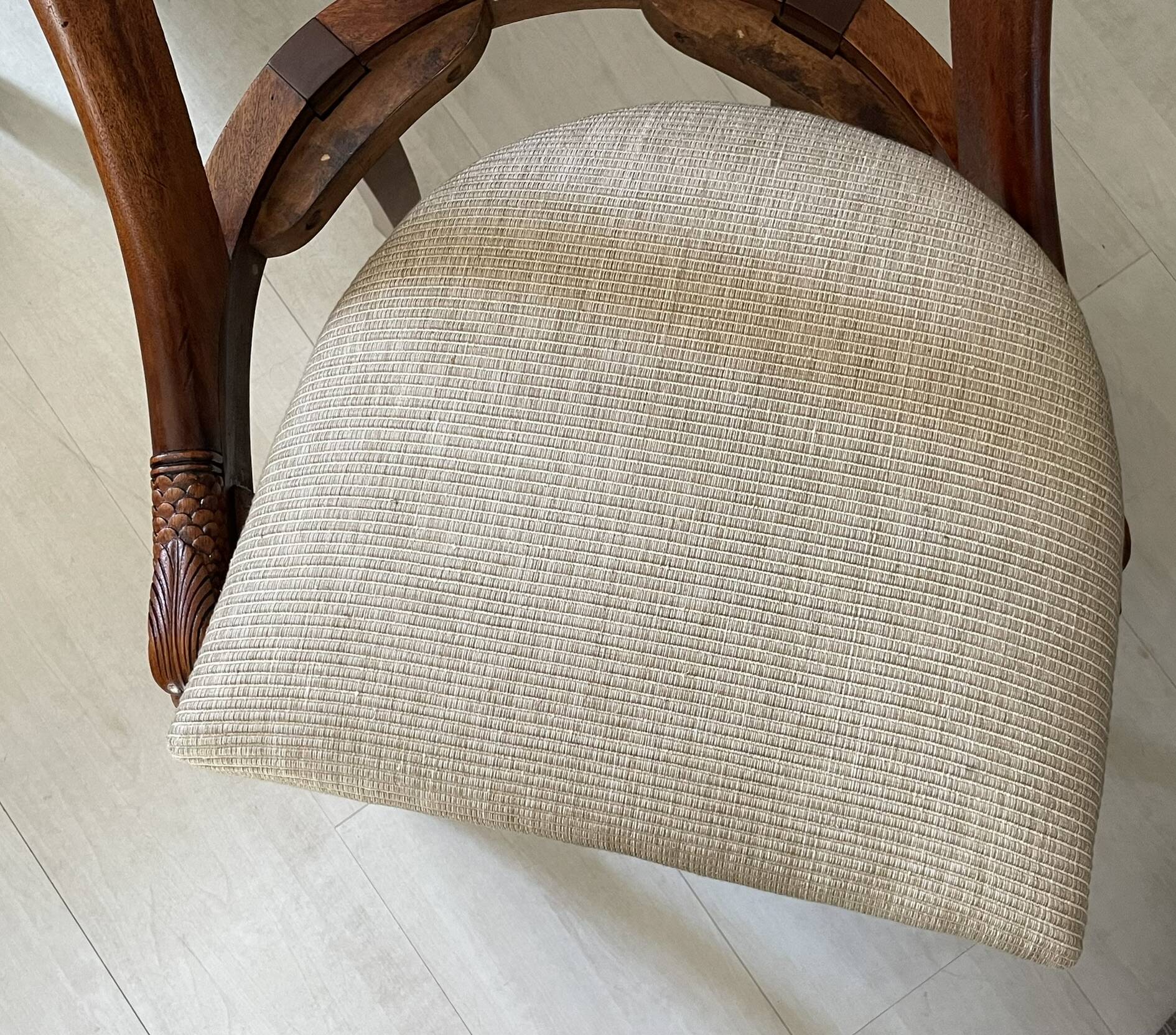 Empire style gondola chair