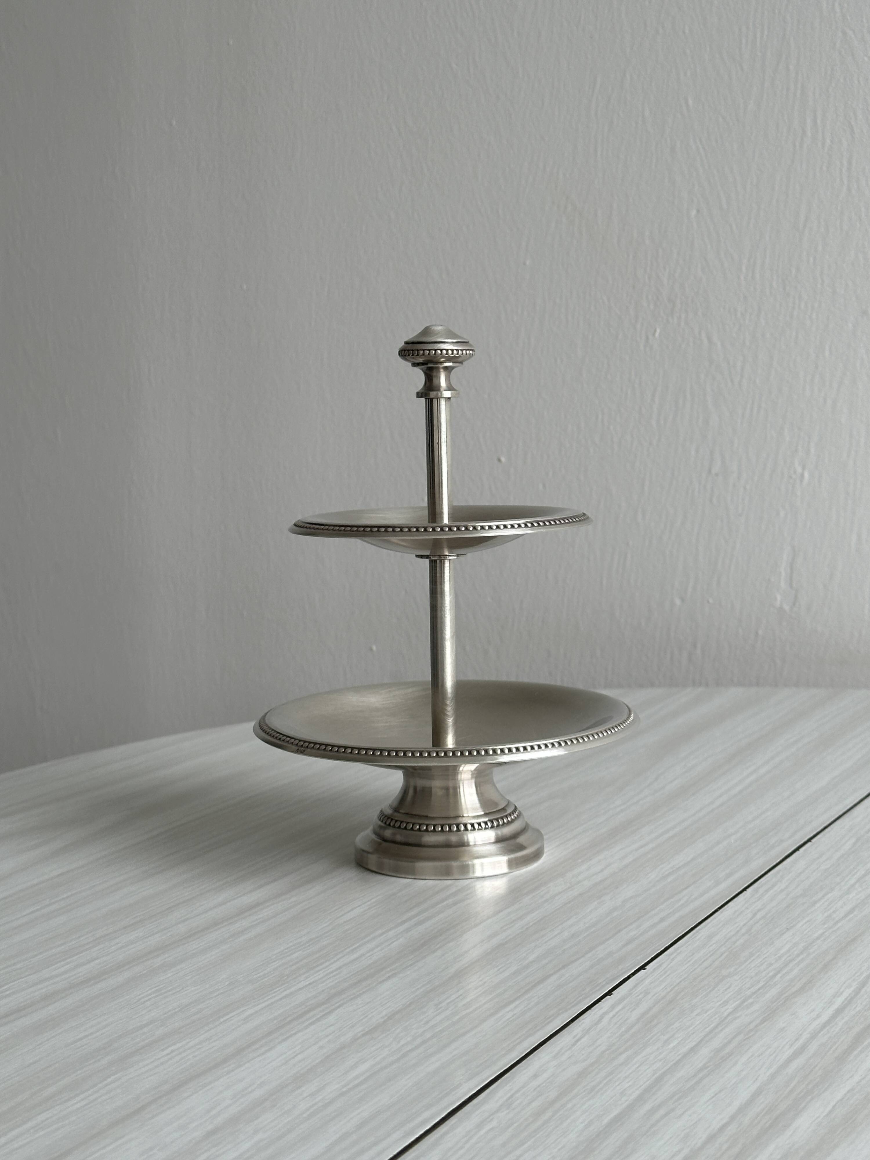 Silver-plated metal tiered dish