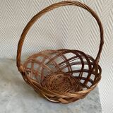 Round wicker basket
