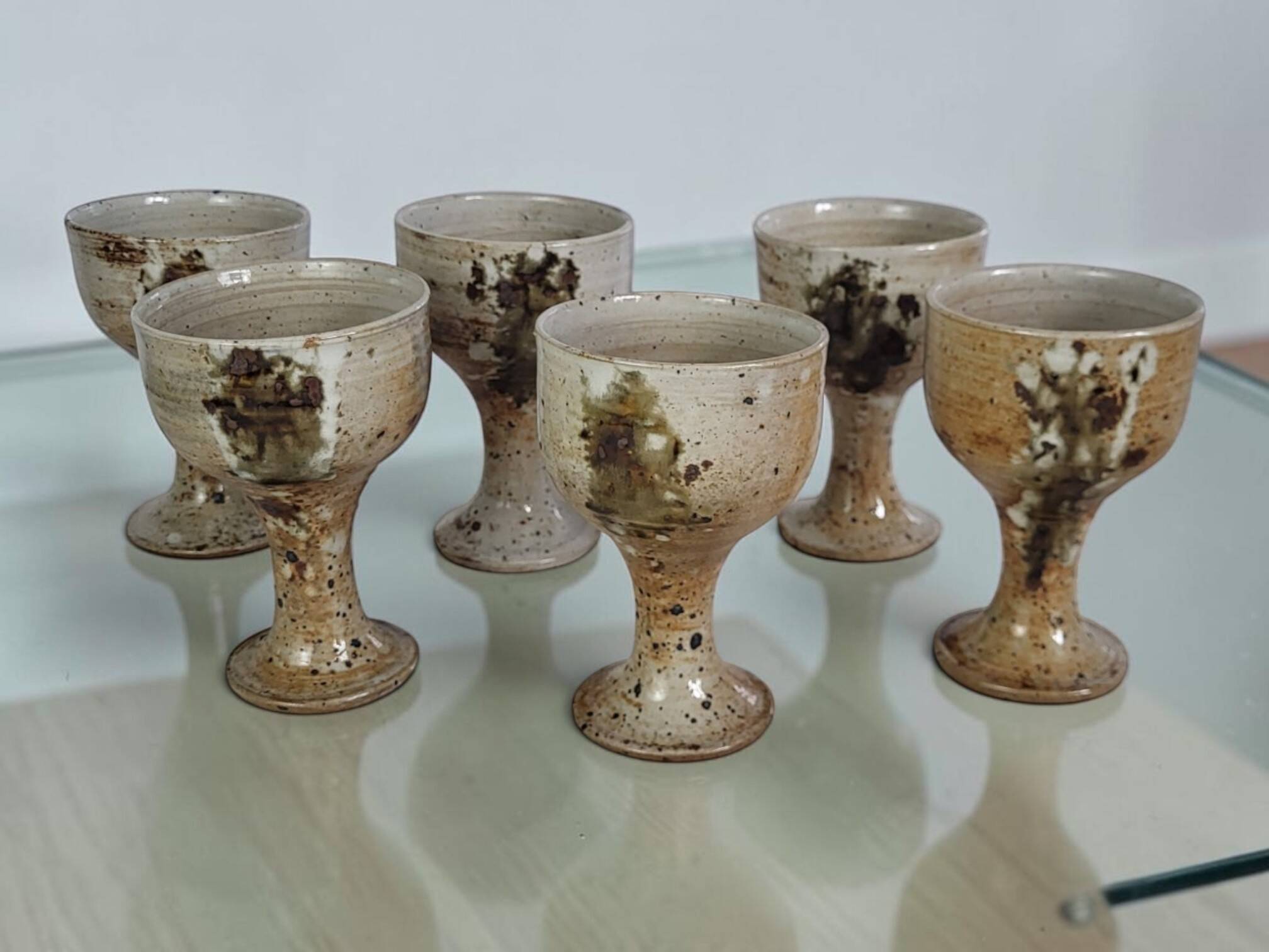 6 footed stoneware cups, Pottery of Vézelay - Albert Breton