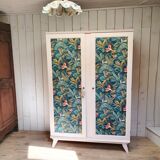 Vintage cabinet