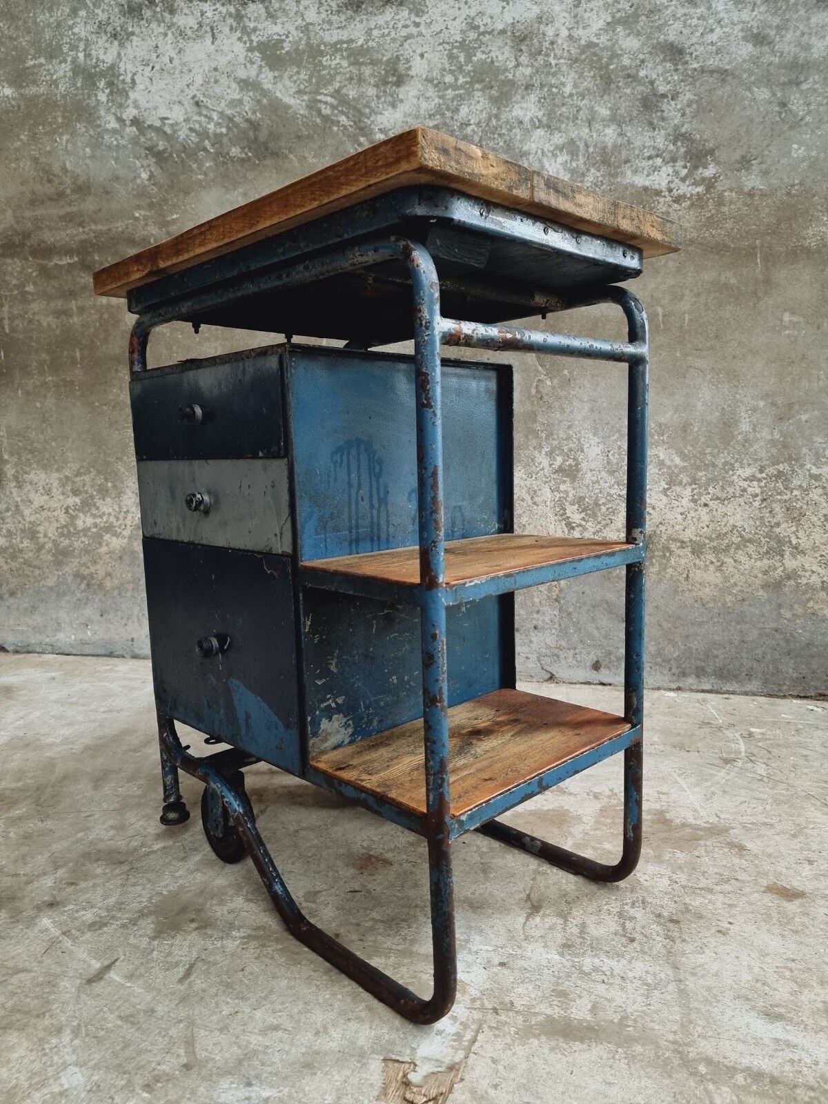 Industrial trolley workbench Citroen chest of drawers