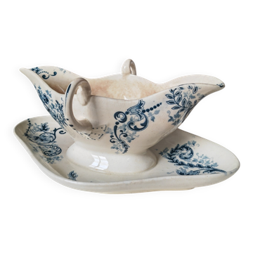 Sévigné sauce boat ironstone
