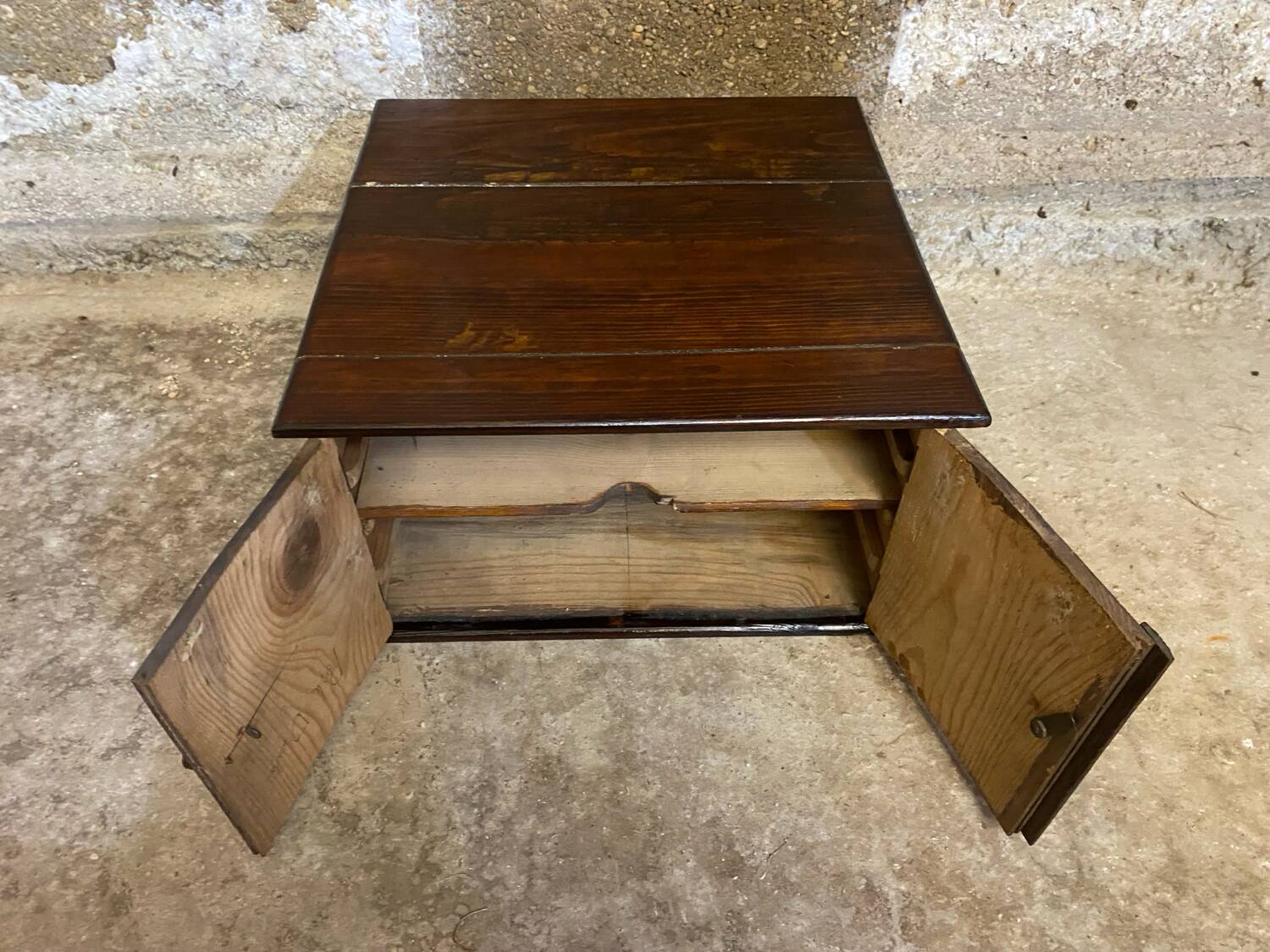 Vintage pathé vinyl record storage cabinet with 2 wooden compartments and hinged doors (wine)