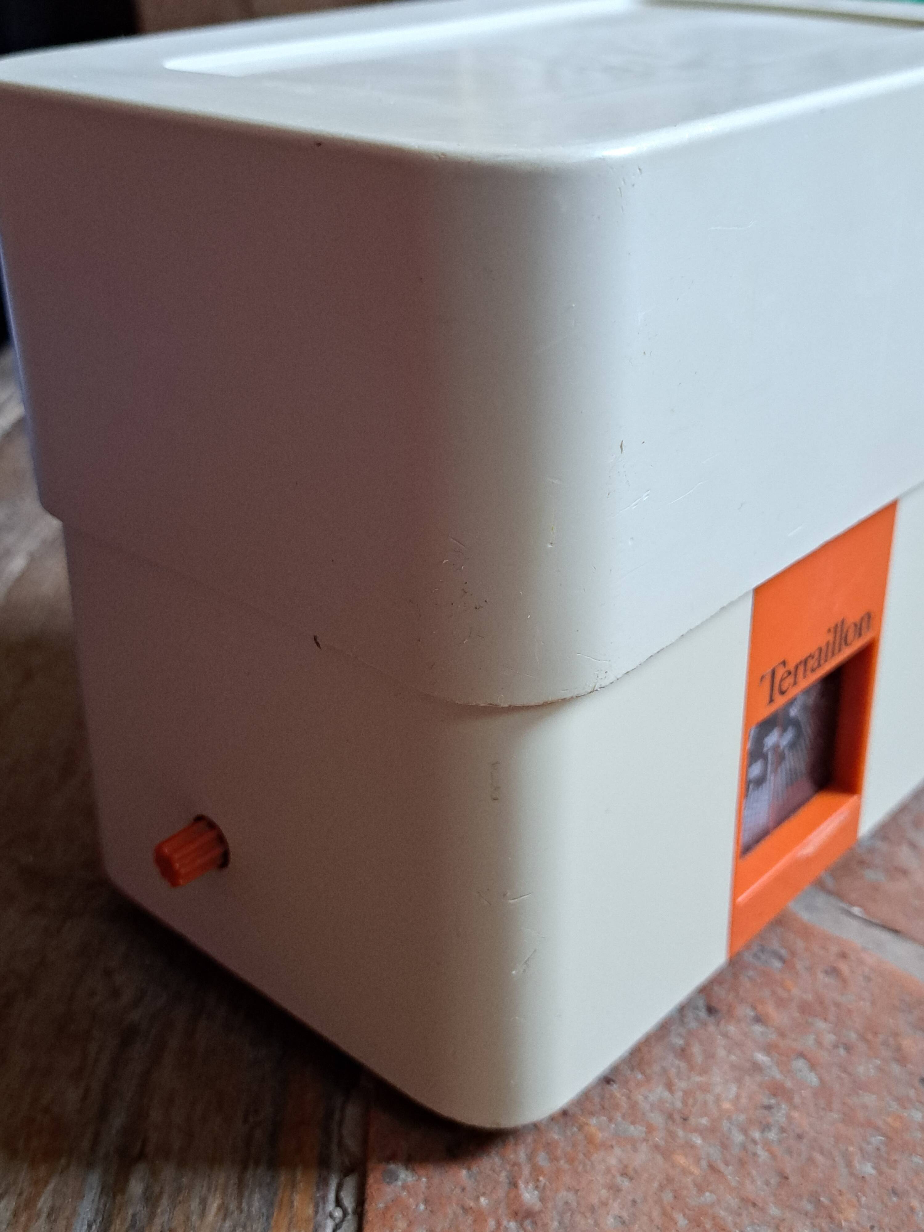 Terraillon vintage scale version 3000 white and orange