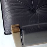 Canapé deux places en noyer et cuir par Boris Hála pour Ton, 1986