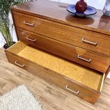 Vintage chest of drawers bobbin feet