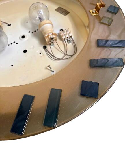 Wall/ceiling light in colored glass