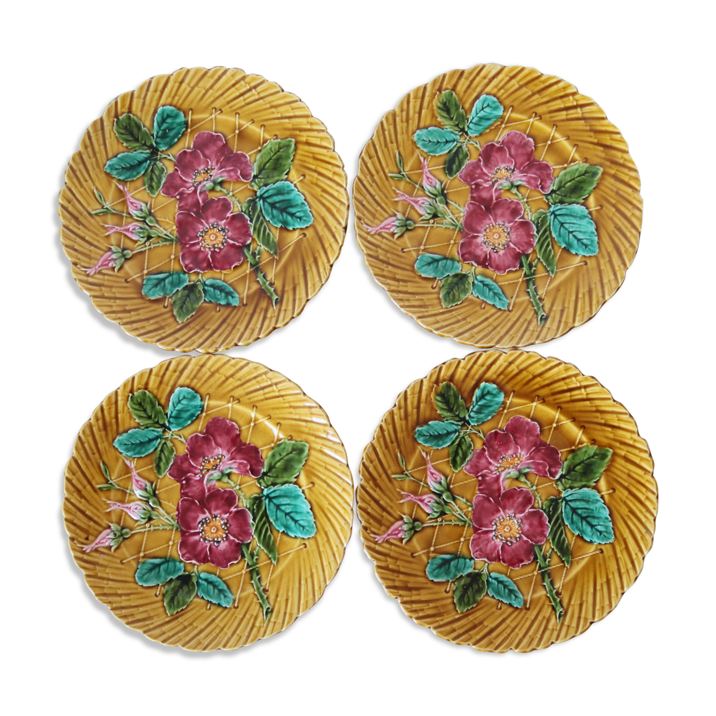 4 Plates sarreguemines in bubble flowers of rosehies