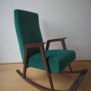 Fauteuil à bascule vintage des années 50.