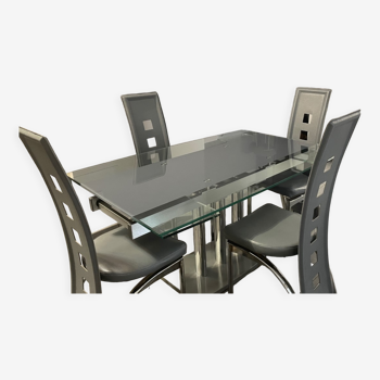 Table salle à manger et 4 chaises