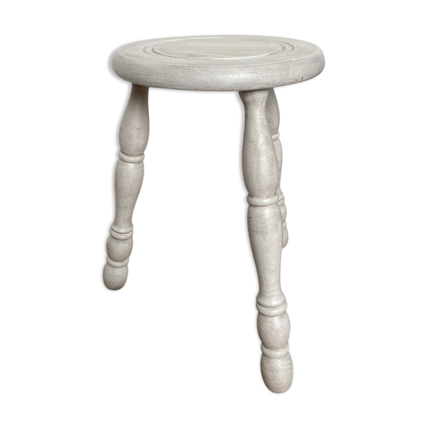 Patinated white tripod