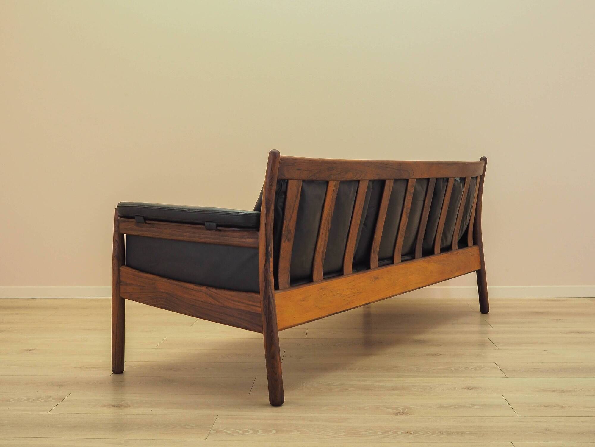 Rosewood sofa Gunnar Myrstrand for Källemo, black leather, 1960s