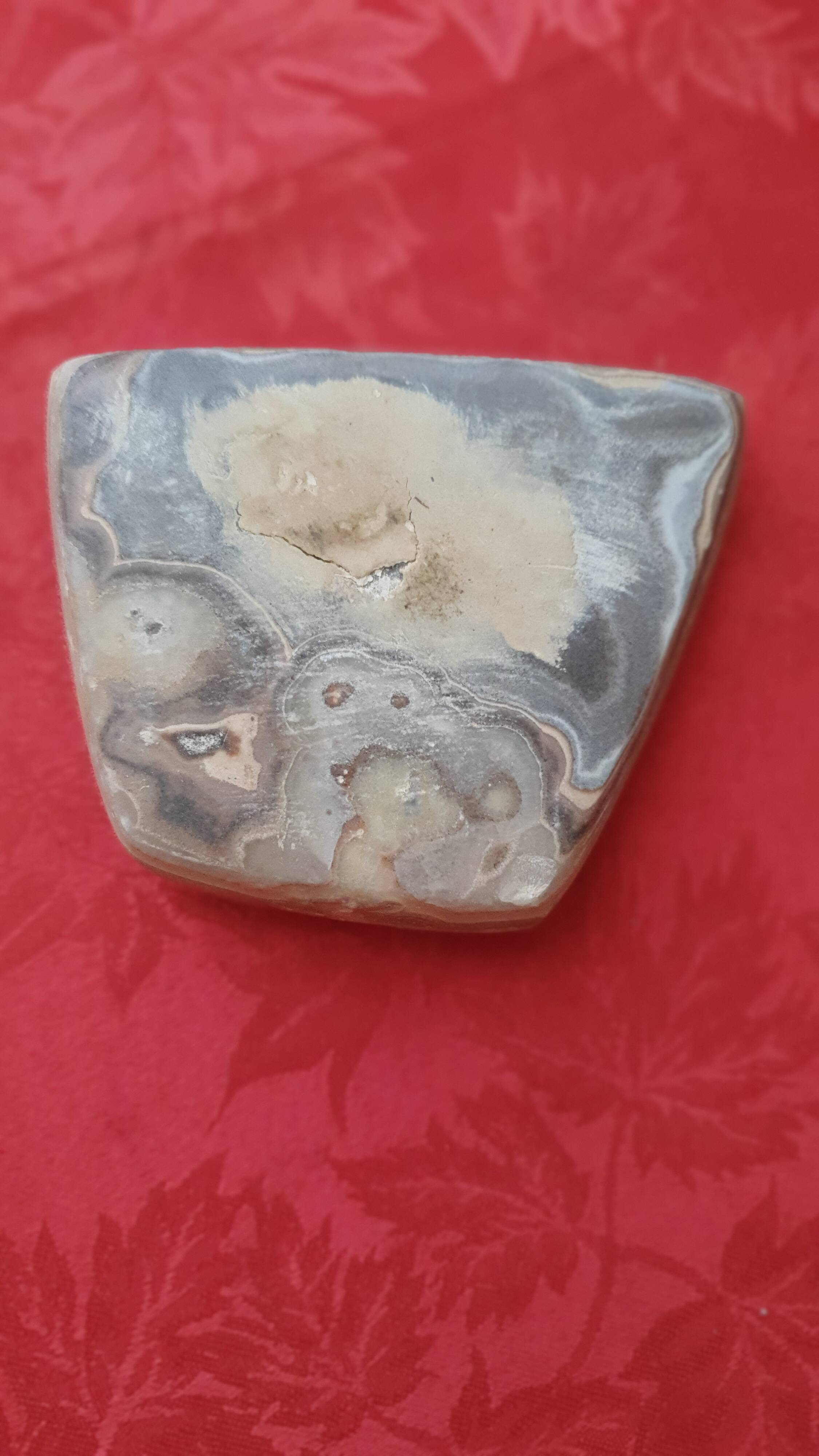 Polished agate soap dish or ashtray