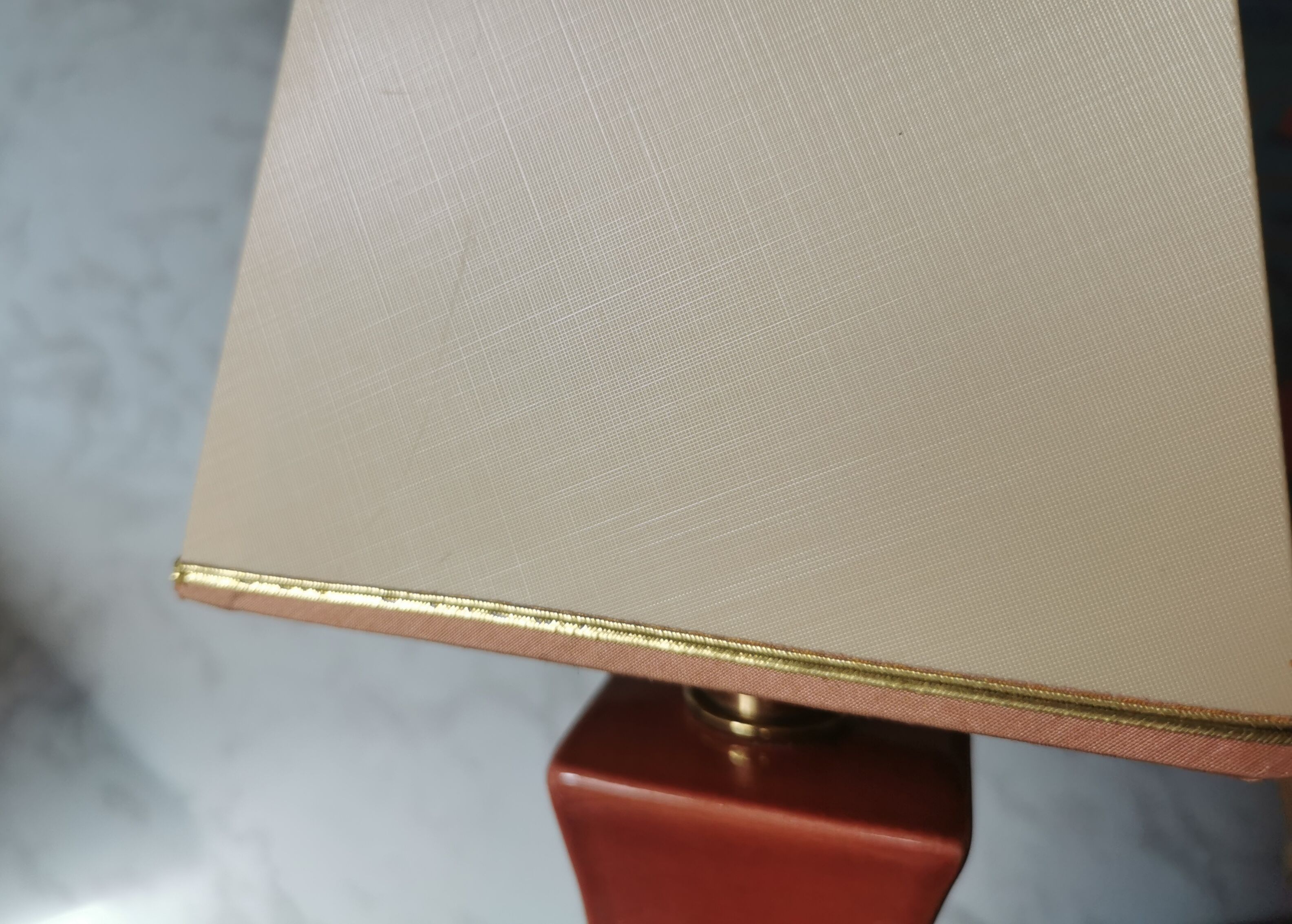 Coral lamp and gold house Le Dauphin