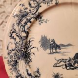 6 large Gien flat plates with hunting decor