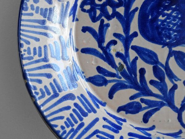 Assiette Fajalauza bleue espagnole ancienne à motif de grenade