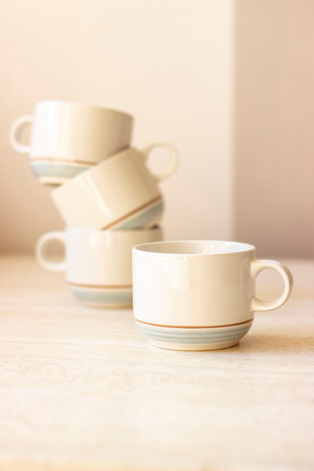 4 coffee cups - pale blue and brown border - Japan