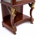 Vitrine de style Empire, fin du XIXe siècle, Europe du Sud.