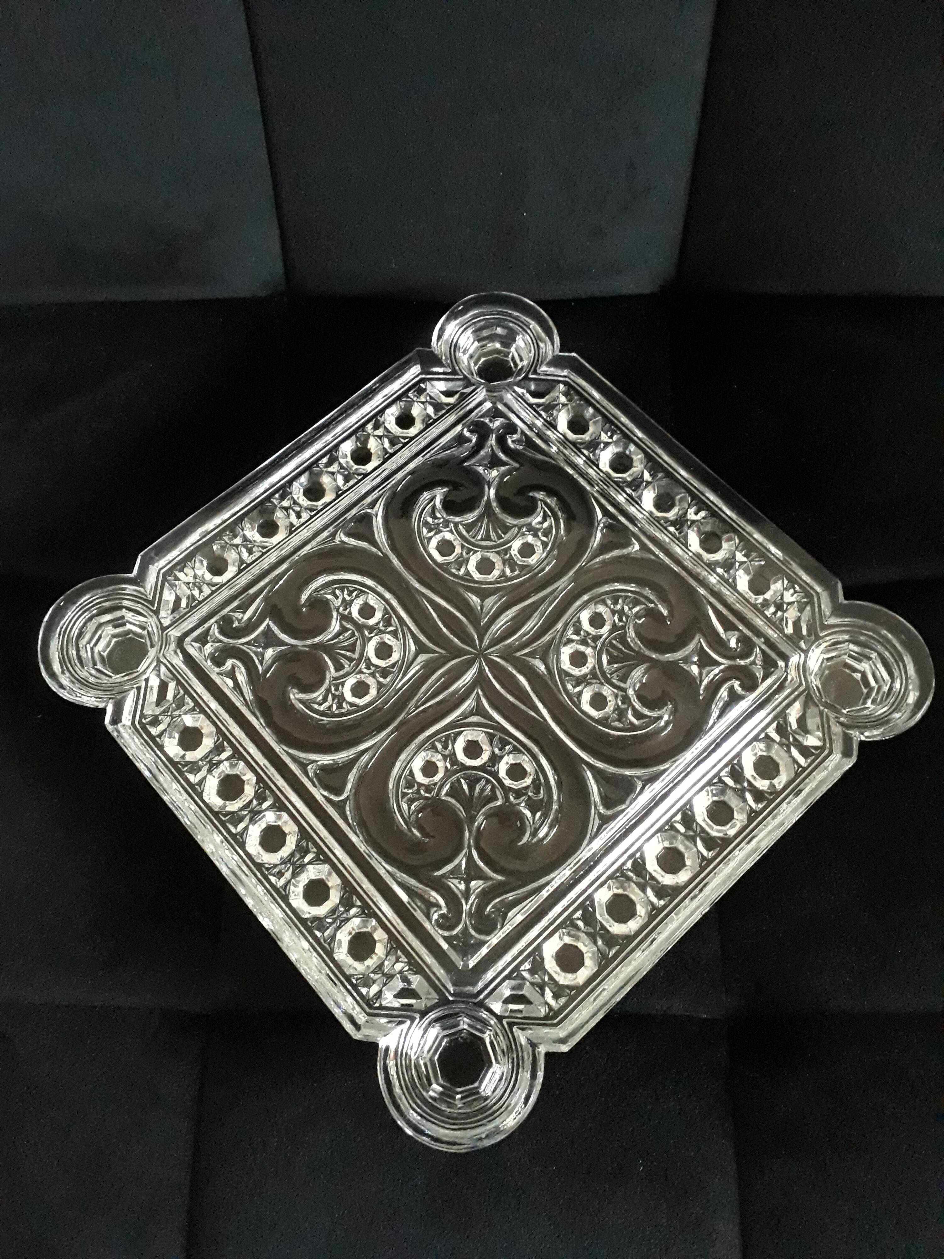 Baccarat trivet