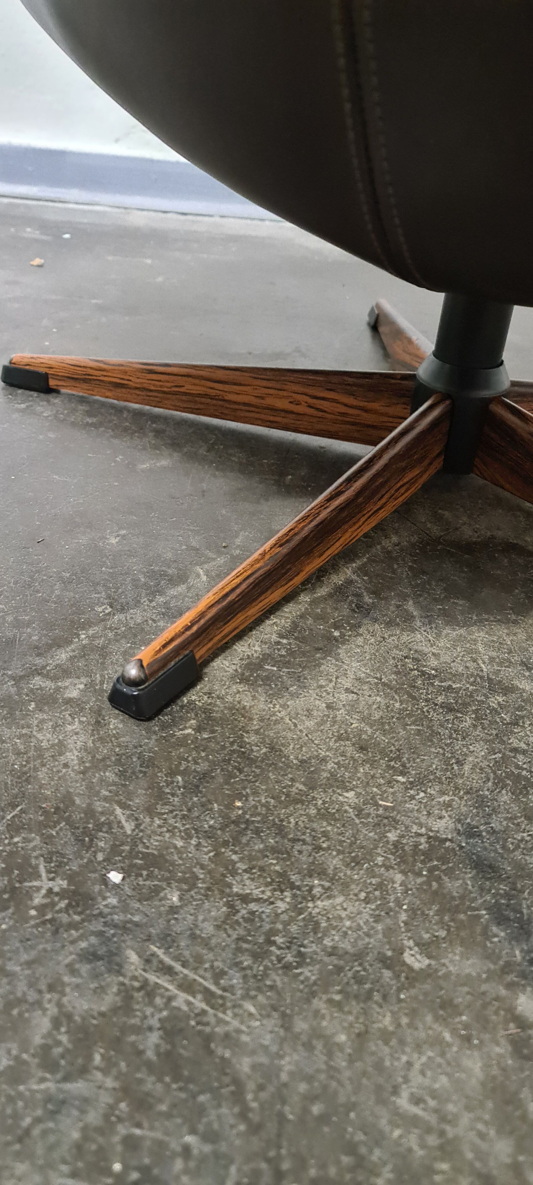 Vintage Danish design arm chair by Bramin