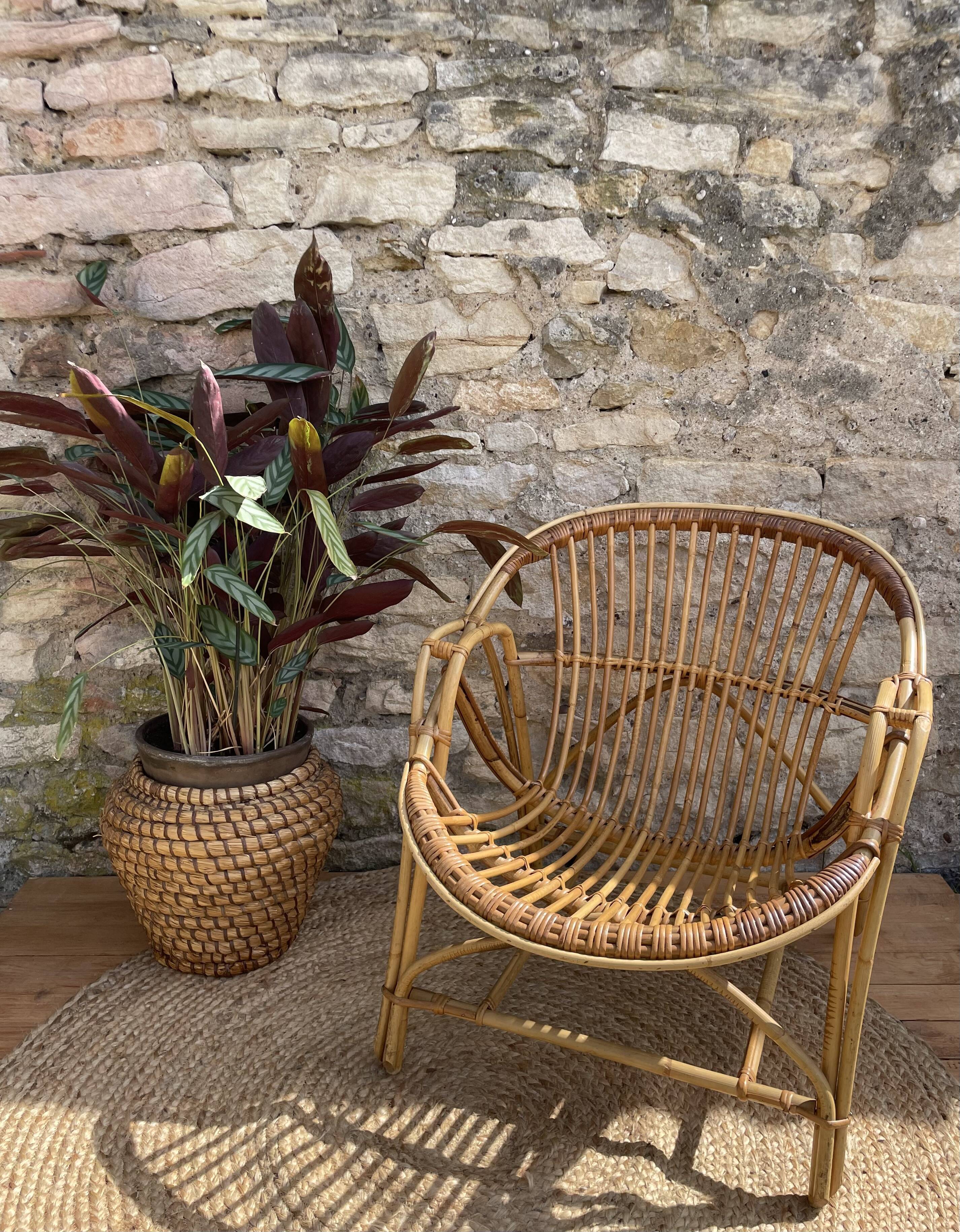 Rattan basket chair