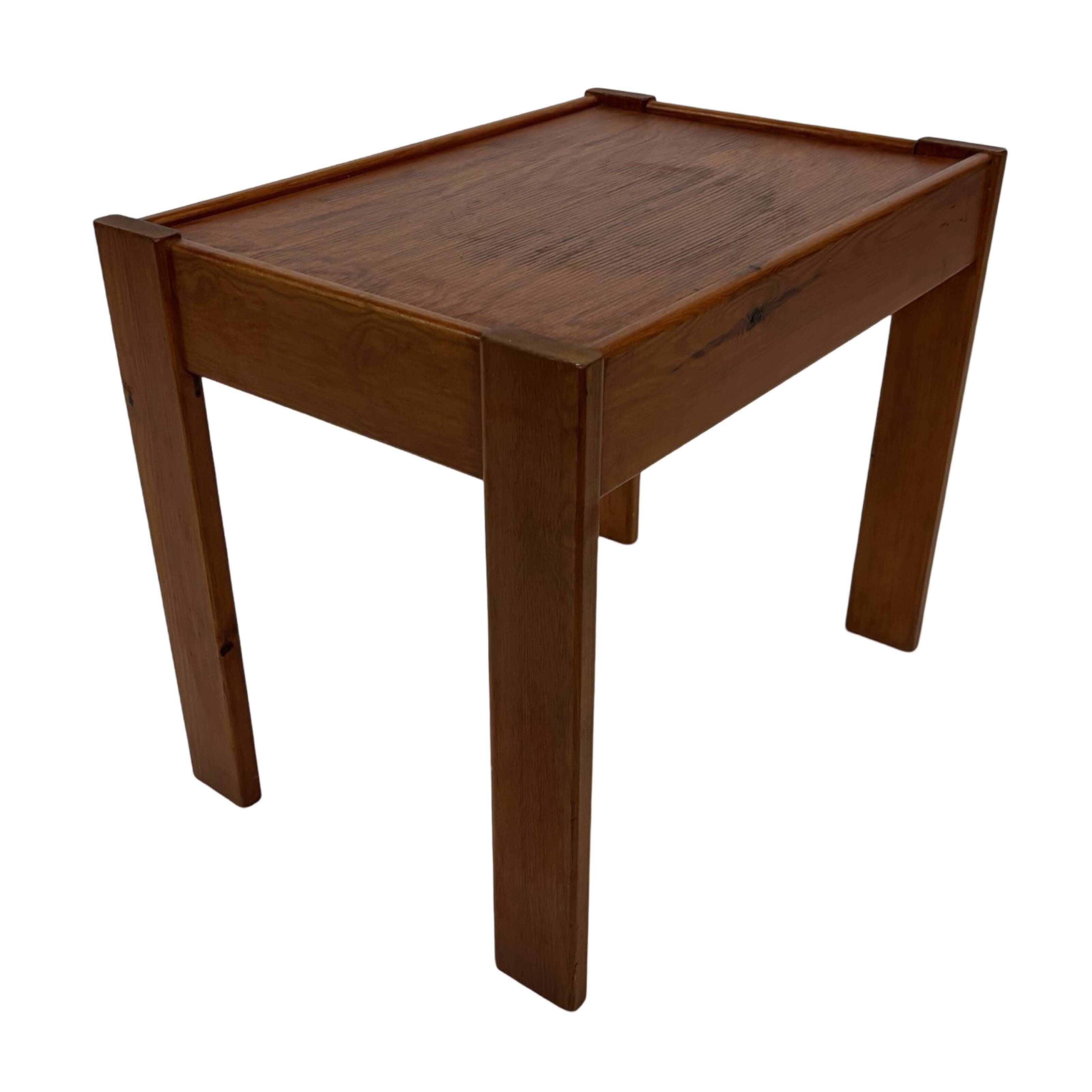 Vintage set of 3 side tables nesting pine wood 60s