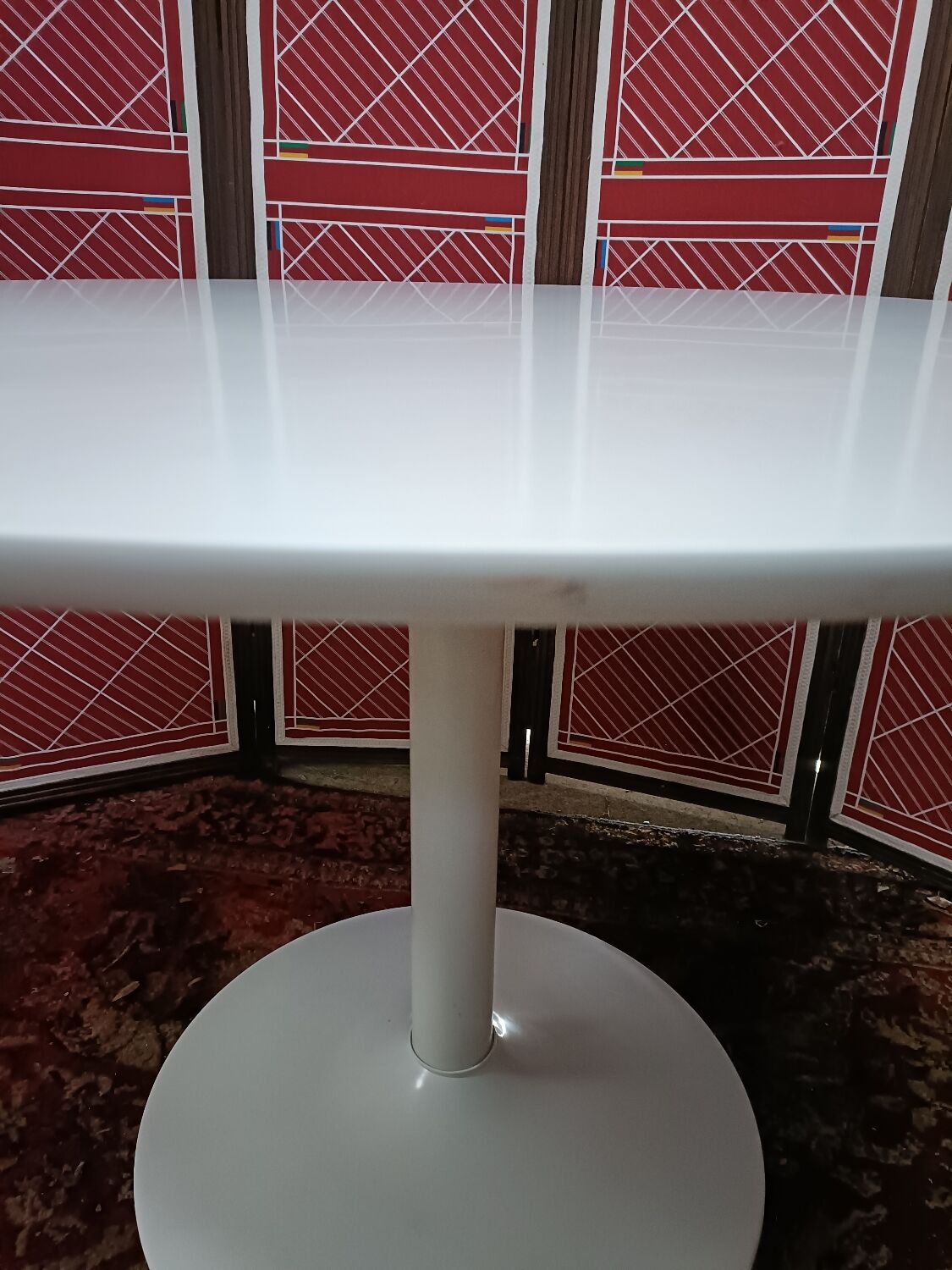 Table à manger ronde blanche 4 ou 6 personnes