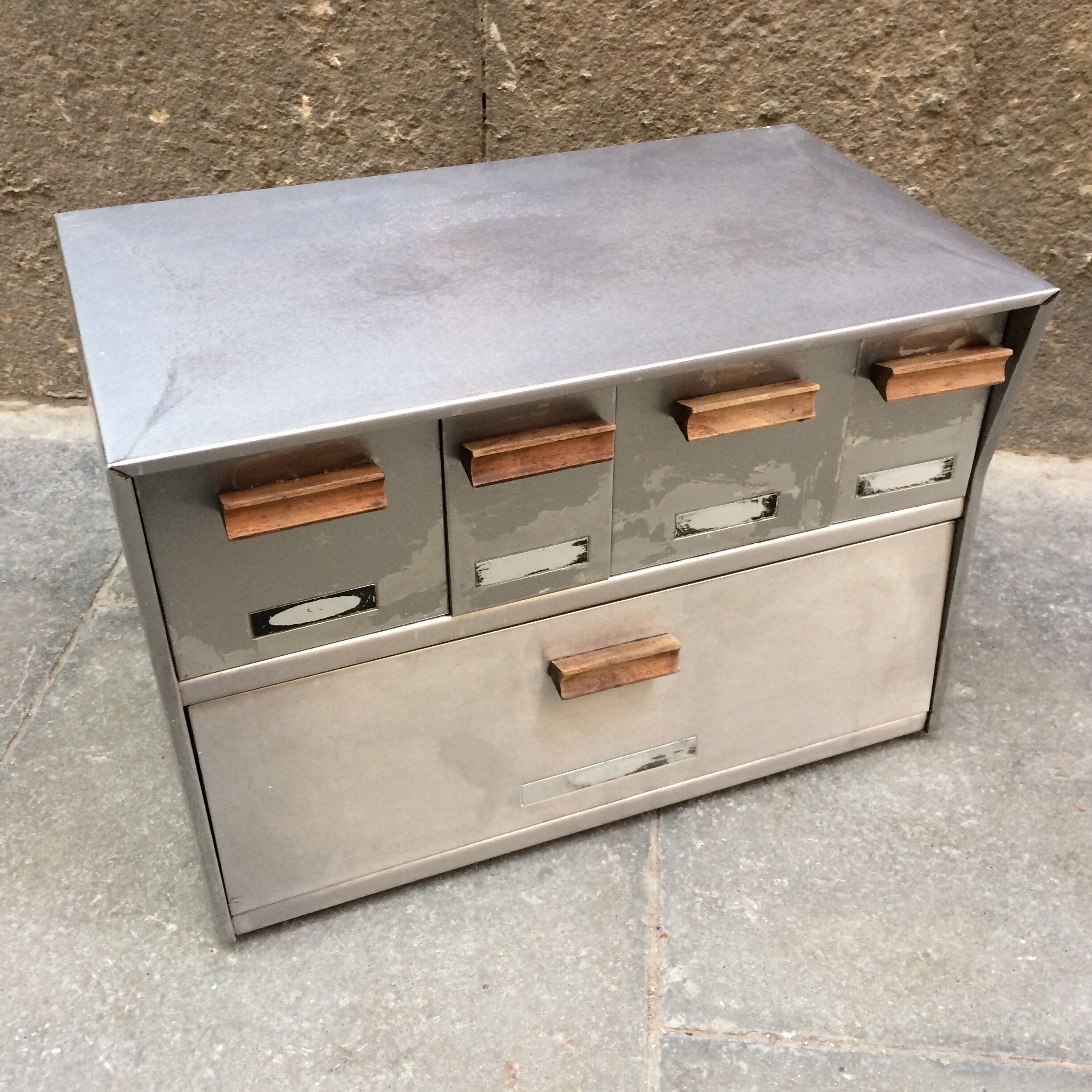 Meuble de metier ancien