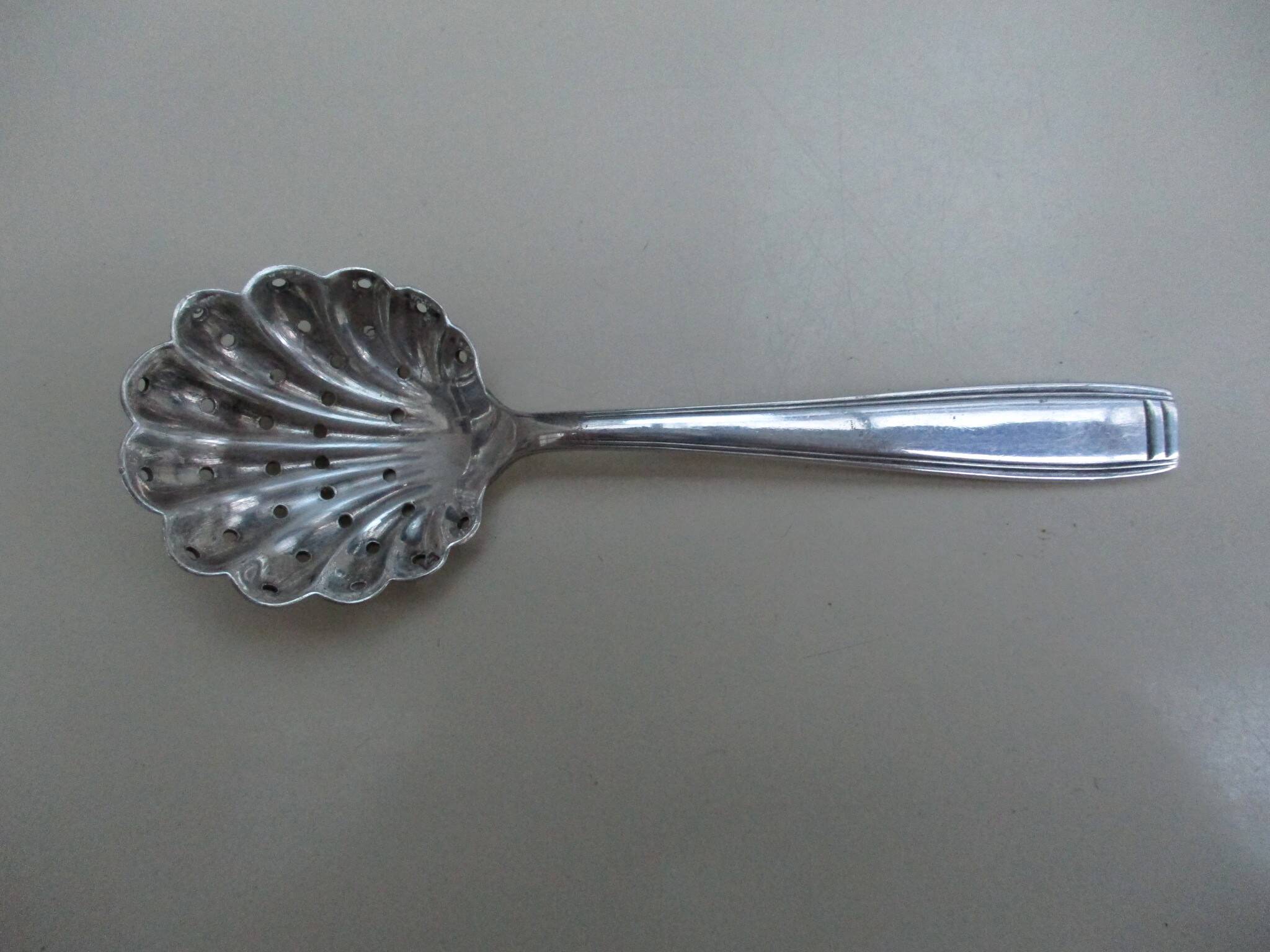 ERCUIS silver-plated metal sprinkling spoon