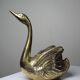 Vintage swan cache-pot/trinket dish in moulded gold-plated brass from the 1970s-80s.
