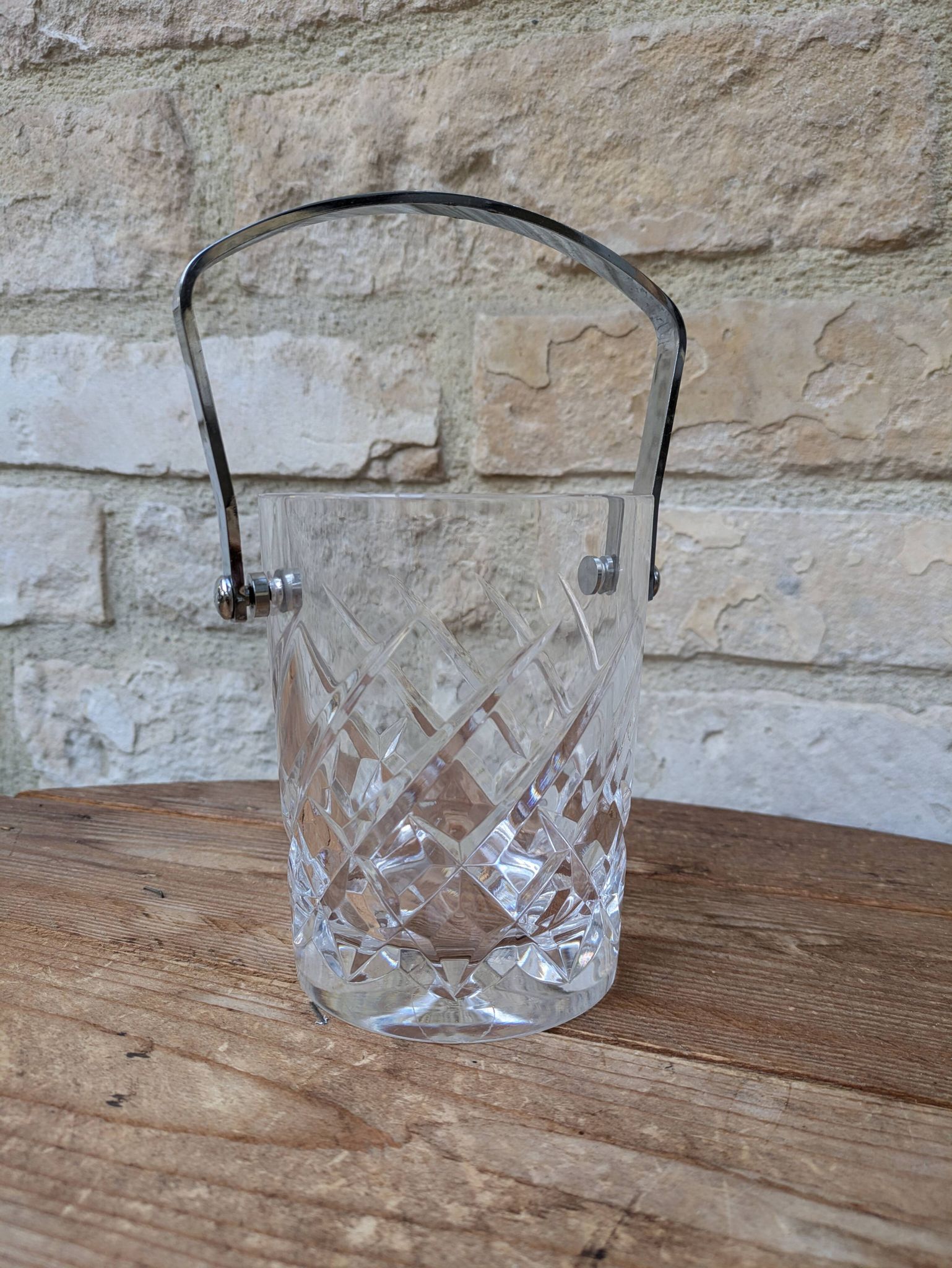 Seau à glaçons en cristal de Sèvres signé