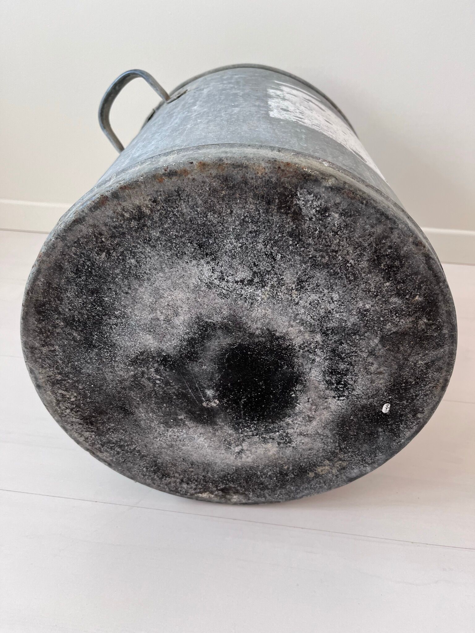 Zinc washing machine