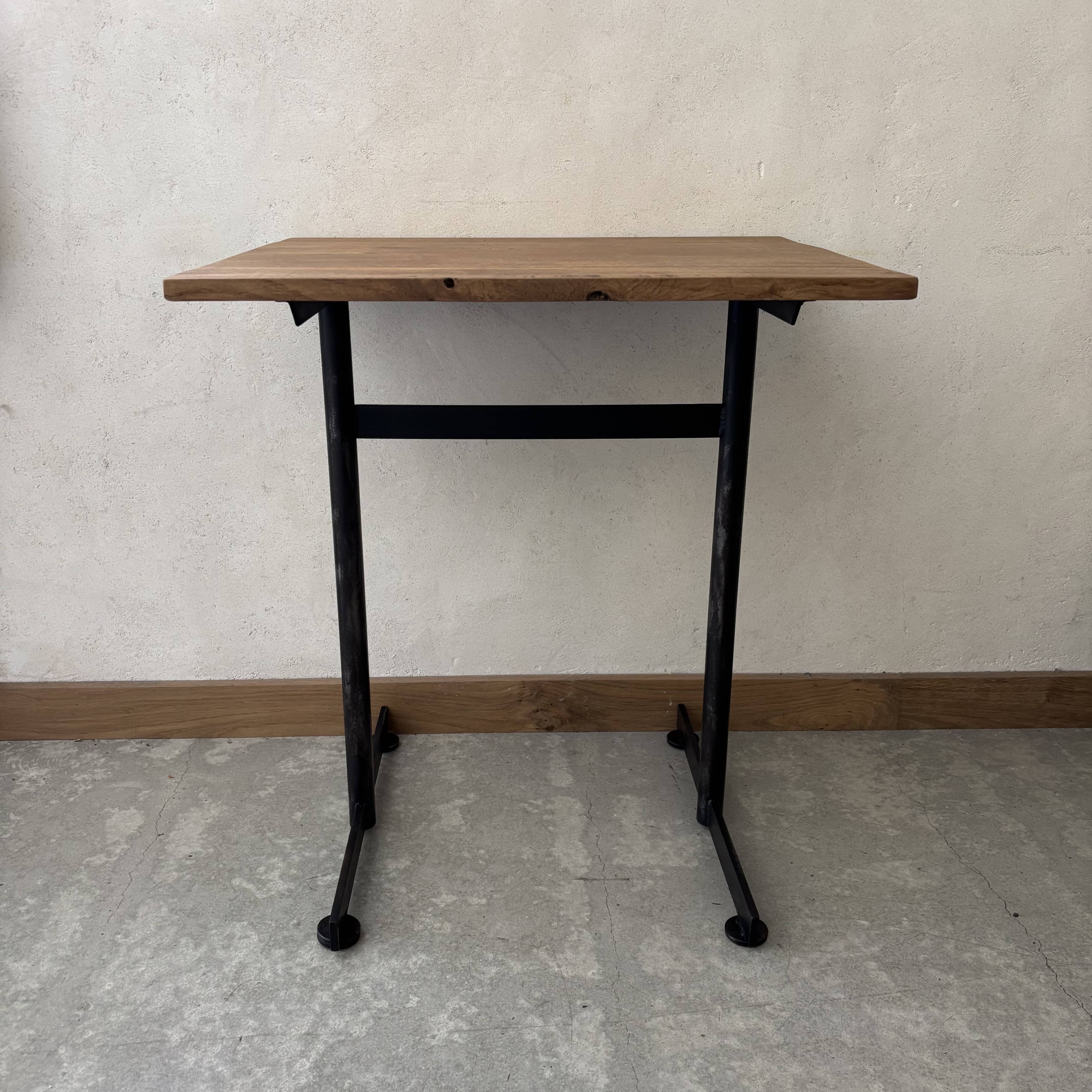Bistro table