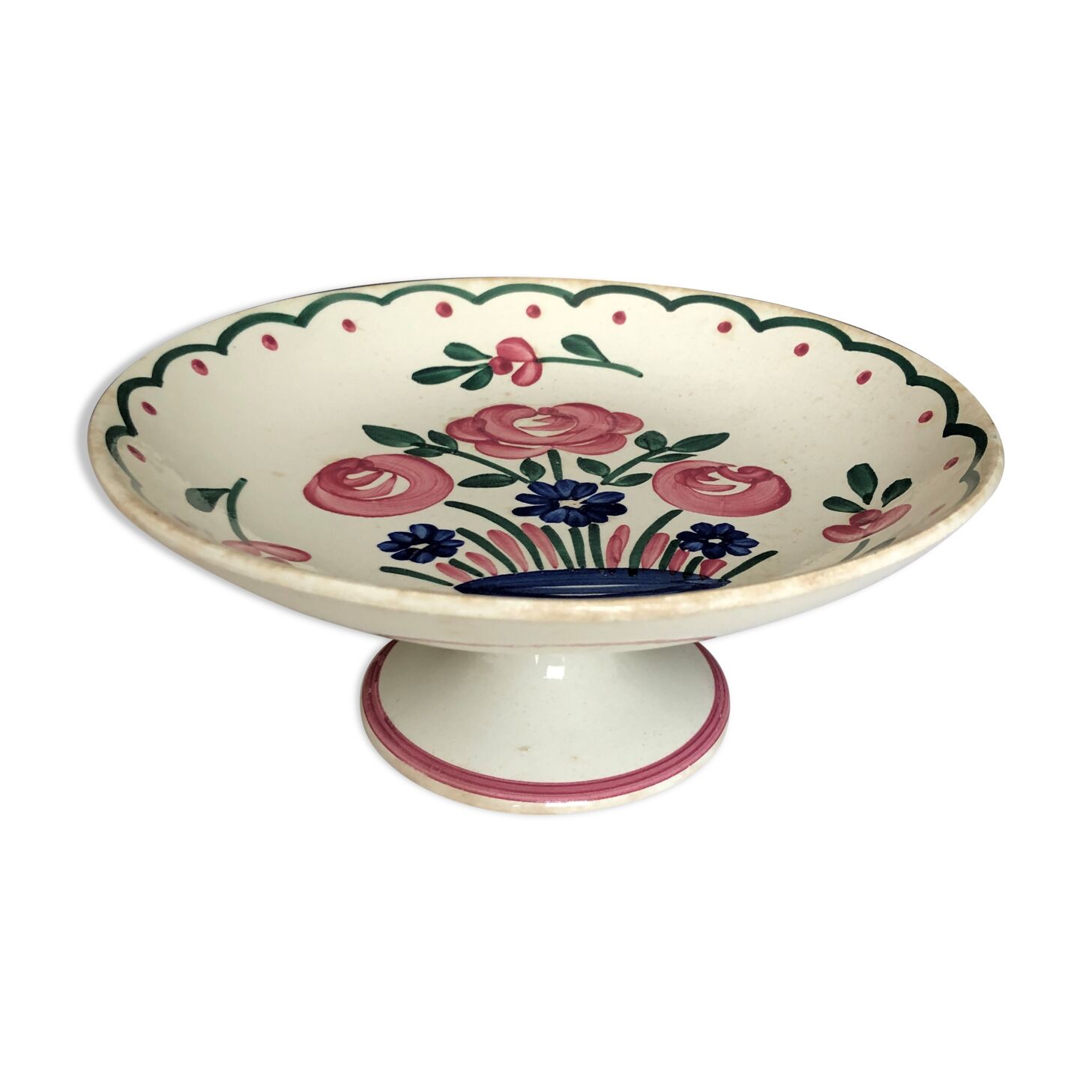 Ceramic compotier or cutter on a ceramic stand