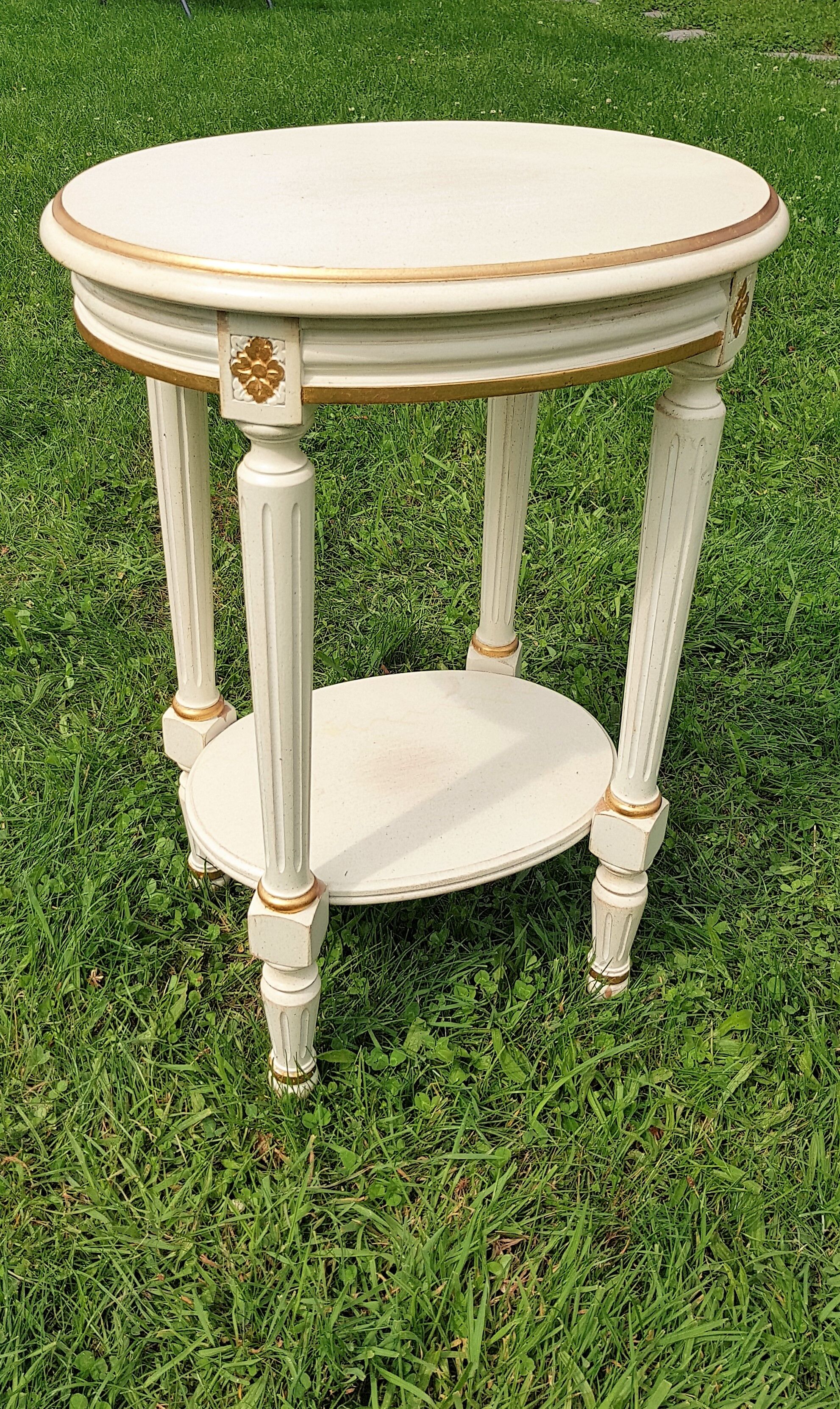 White and golden healing