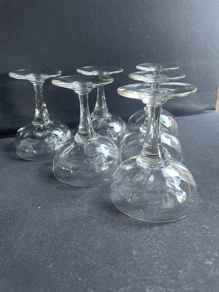 6 old champagne glasses – Blown glass