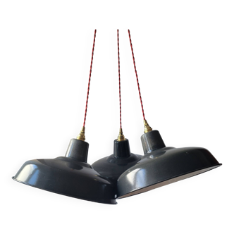 Trio of workshop pendant lights in enamelled sheet metal
