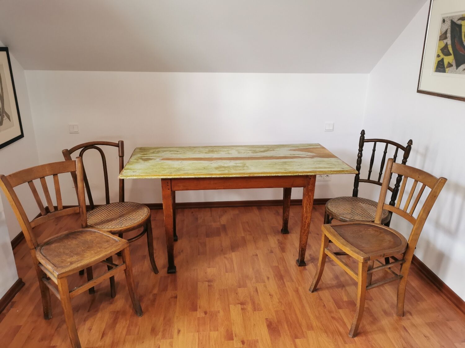 Set table and chairs bistro antique