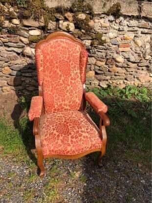 Voltaire armchair with walnut ears