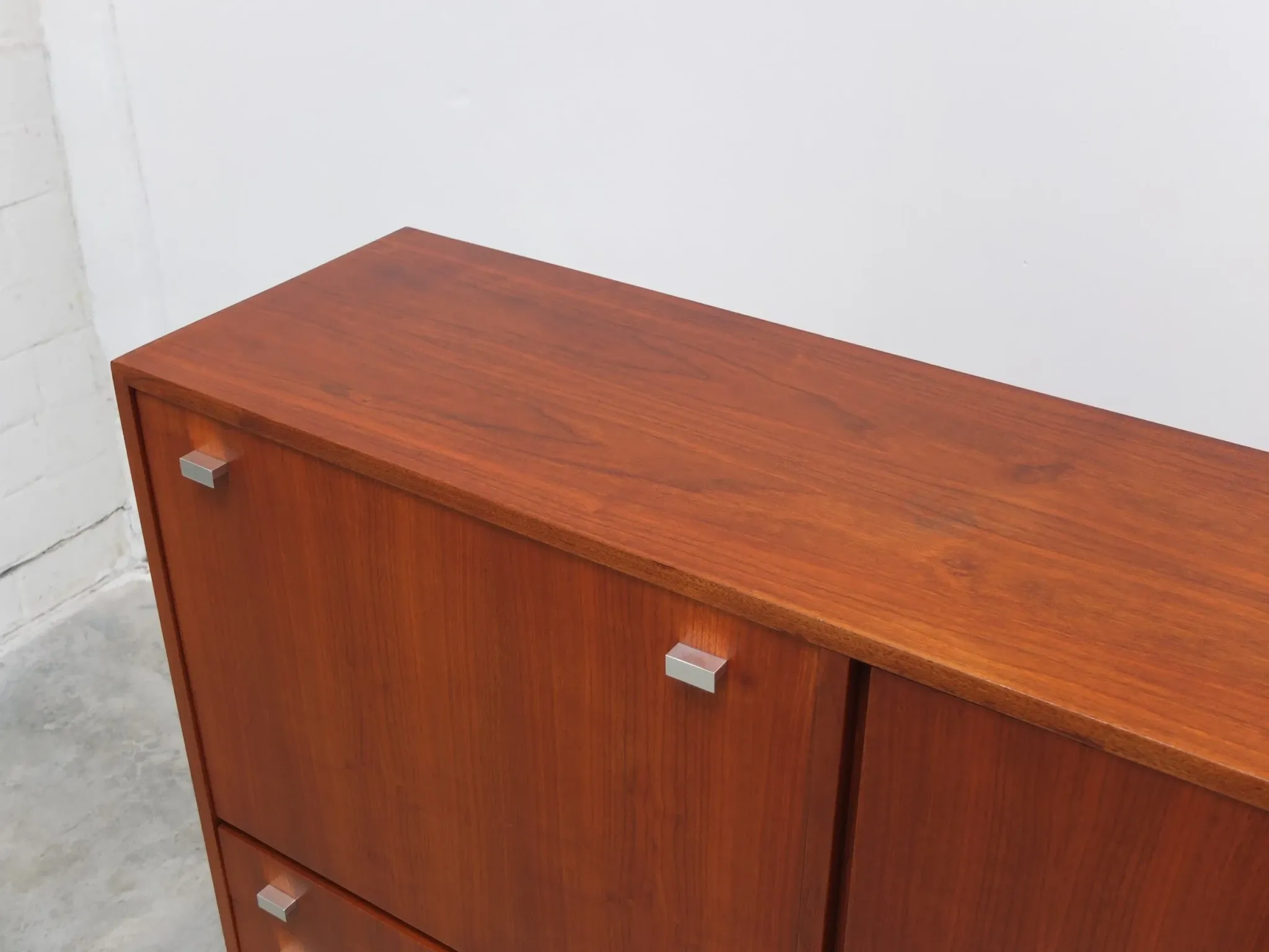 Belgian modernist bar cabinet by Werner Wölfers for V-Form, 1965
