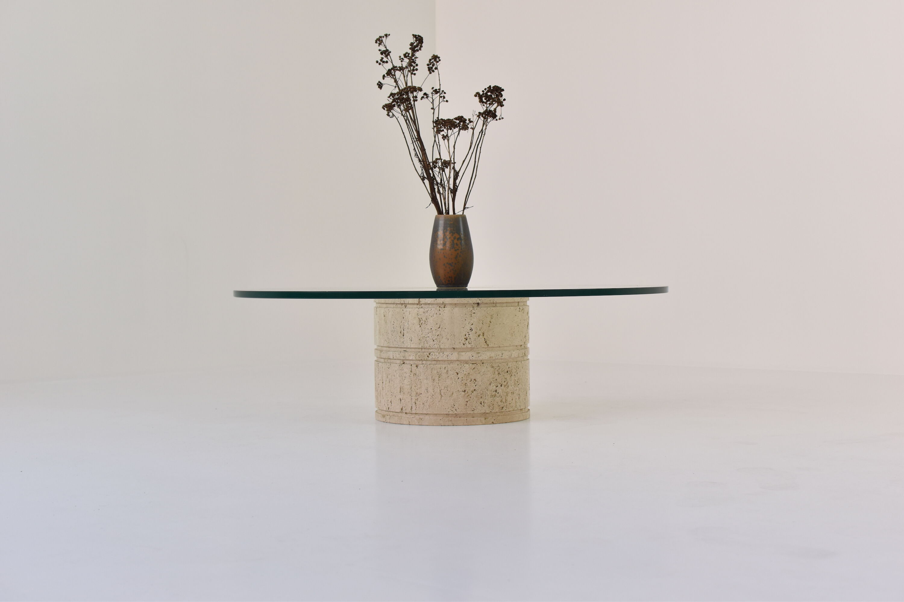 Glass and travertine coffee table by Angelo Mangiarotti for Up & Up, Italy 1970’s