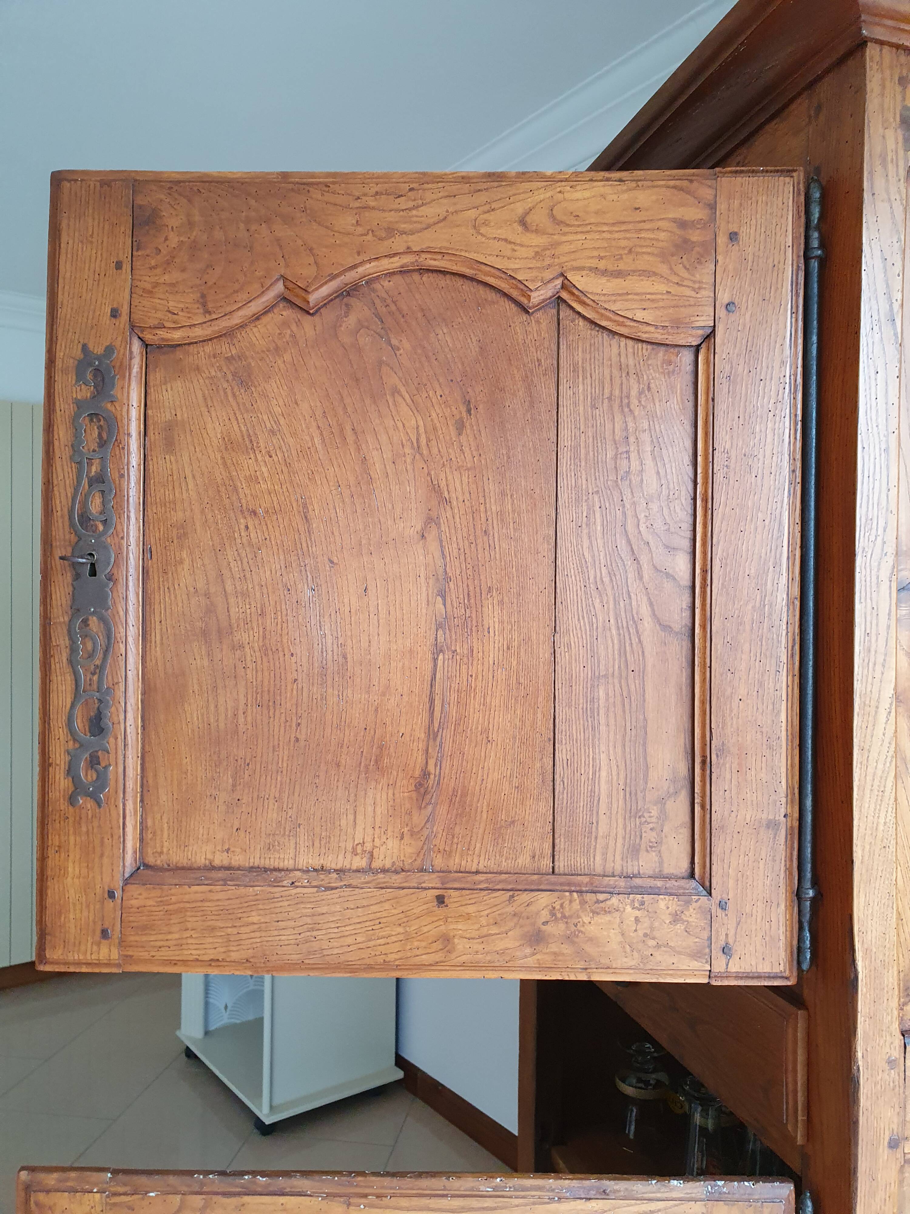 Standing man, solid oak wardrobe